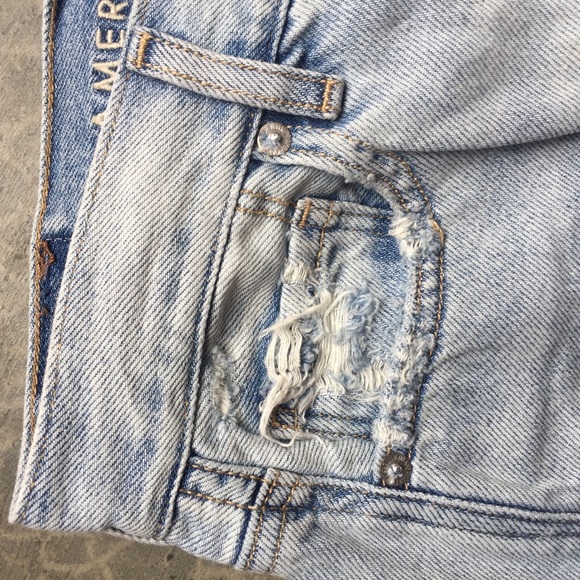 American Eagle mom jeans - Picture 3 of 5